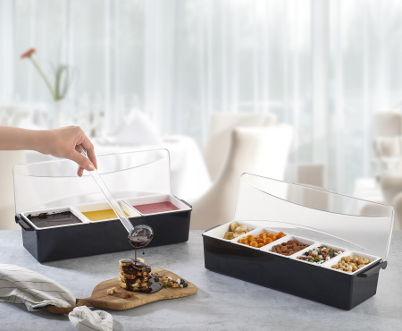 Контейнер для фруктов, специй и соусов 3 отд. по 0,85 л. черный, пластик.  GP /1/12/